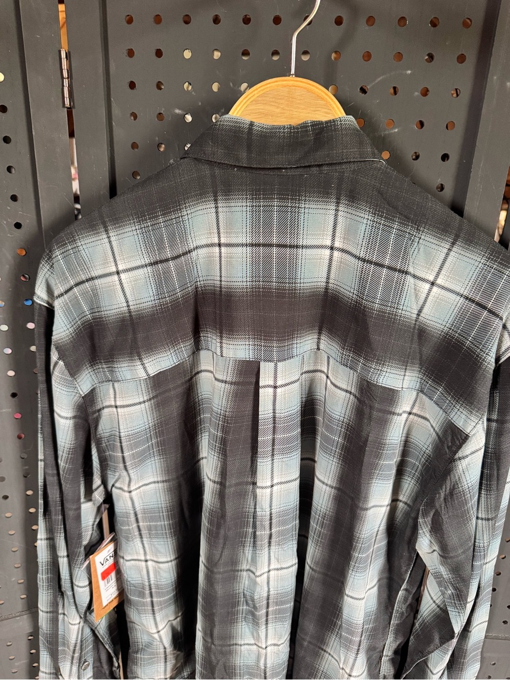 Vans women’s button down - Picture 4 of 6